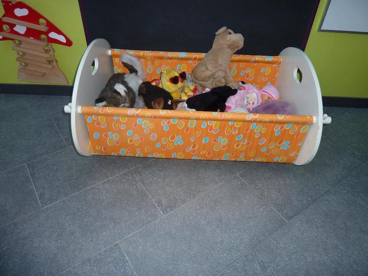 vintage wiegje (jaren '70)/speelgoedbak, Kinderen en Baby's, Babywiegjes en Ledikanten, Ophalen