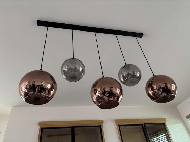 Hanglampen rond gekleurd glas, Huis en Inrichting, Lampen | Hanglampen, Gebruikt, 50 tot 75 cm, Glas, Ophalen of Verzenden