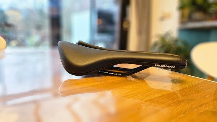 Velomann(Bianchi) Mitora 149 H1 fietszadel NIEUW, Vélos & Vélomoteurs, Vélos Pièces, Neuf, Vélo de course, Enlèvement