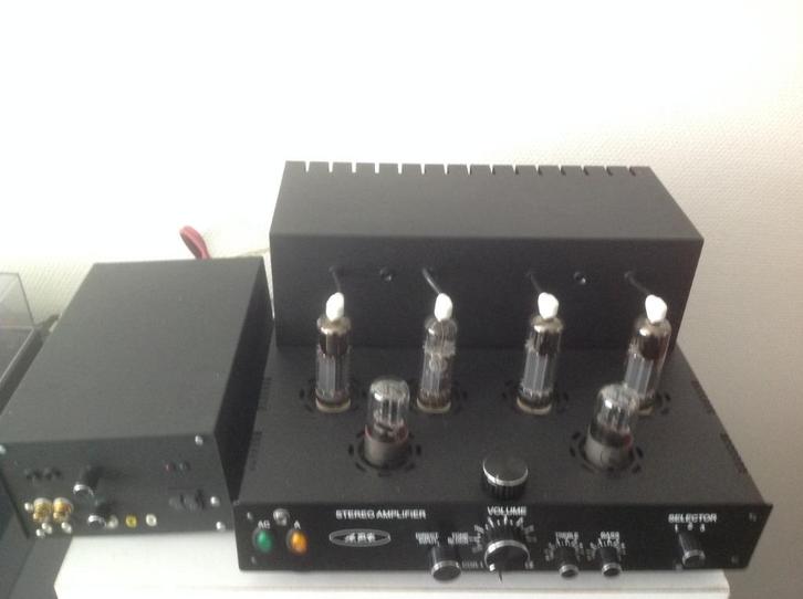 buizenversterker + phono vinylcorrector+stroomtoevoercorrect, Audio, Tv en Foto, Buizenversterker, Versterker, Ophalen of Verzenden