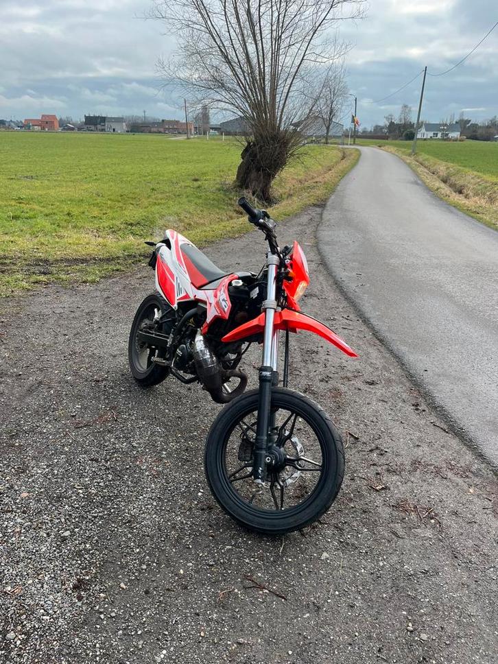 Beta RR50 motard sport project, Fietsen en Brommers, Brommers | Derbi, Gebruikt, Klasse B (45 km/u), Ophalen