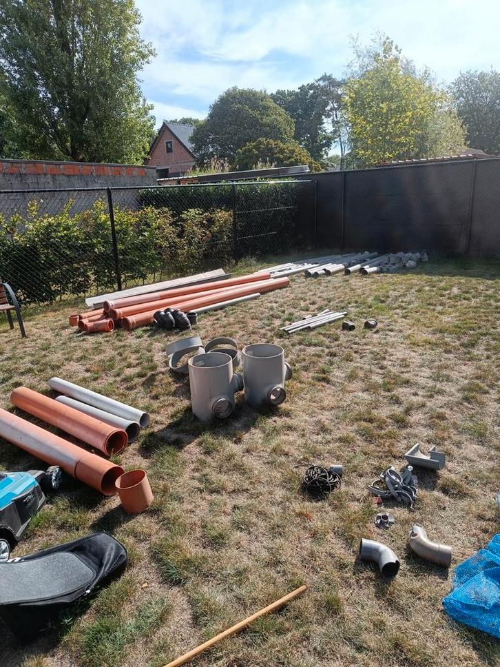 Verscheidene grote pvc buizen met extra's, Doe-het-zelf en Bouw, Buizen en Afvoer, Nieuw, Afvoer, PVC, Ophalen