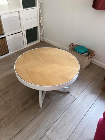 Ronde salontafel malia eikenhout beschikbaar voor biedingen