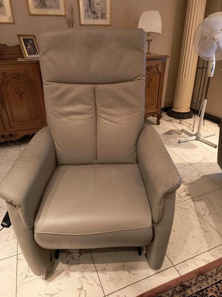 Fauteuil inclinable automatique, Antiquités & Art, Antiquités | Meubles | Chaises & Canapés, Enlèvement