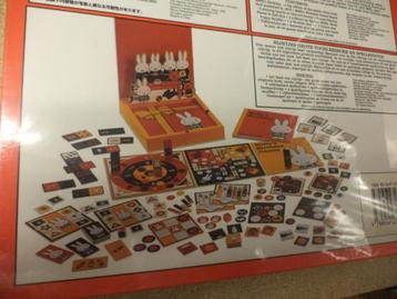 NIJNTJE : grote spelletjes doos NIEUW ! beschikbaar voor biedingen