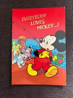 Postkaart Disney Mickey Mouse 'Everybody loves Mickey', Verzamelen, Disney, Mickey Mouse, Plaatje of Poster, Zo goed als nieuw