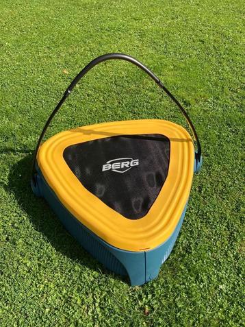Trampoline pour tout jeune enfant beschikbaar voor biedingen