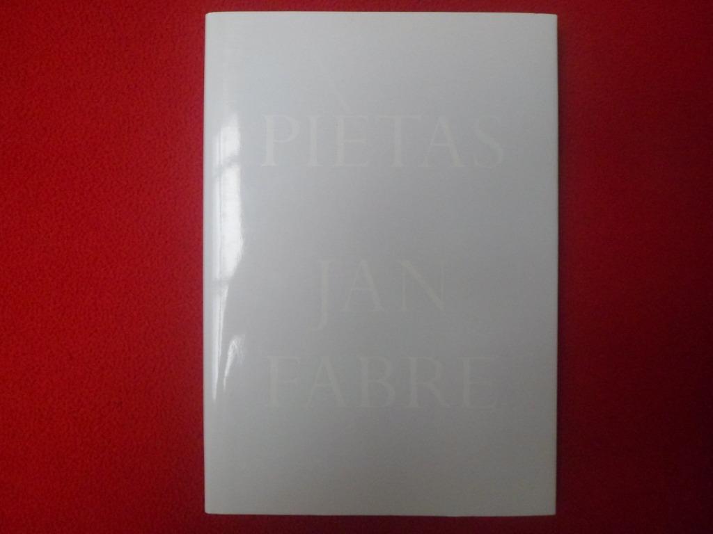 Jan Fabre: Pietas, Jan Fabre, Beeldhouwkunst, Ophalen of Verzenden, Zo goed als nieuw