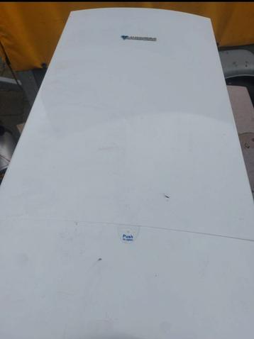 Glaswand ketel Junkers beschikbaar voor biedingen