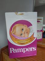 Oude pampers doos (leeg), Enlèvement, Boîte