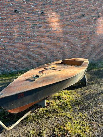 Zeilboot ok-jol  beschikbaar voor biedingen