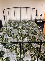 Bed 1m60 breed, Ophalen, Zwart, Tweepersoons, Zo goed als nieuw