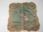 golden cloud met goud geborduurd chinees doekje, Antiek en Kunst, Ophalen of Verzenden