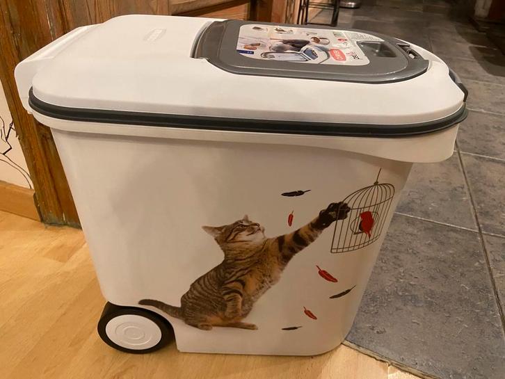 Mooie container voor droge katten voeding - Merk Curver, Dieren en Toebehoren, Overige Dieren-accessoires, Ophalen