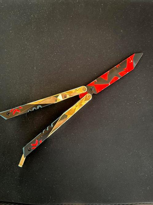 Valorant inspired hand crafted butterfly knife, Hobby en Vrije tijd, Modelbouw | Overige, Zo goed als nieuw, Ophalen of Verzenden