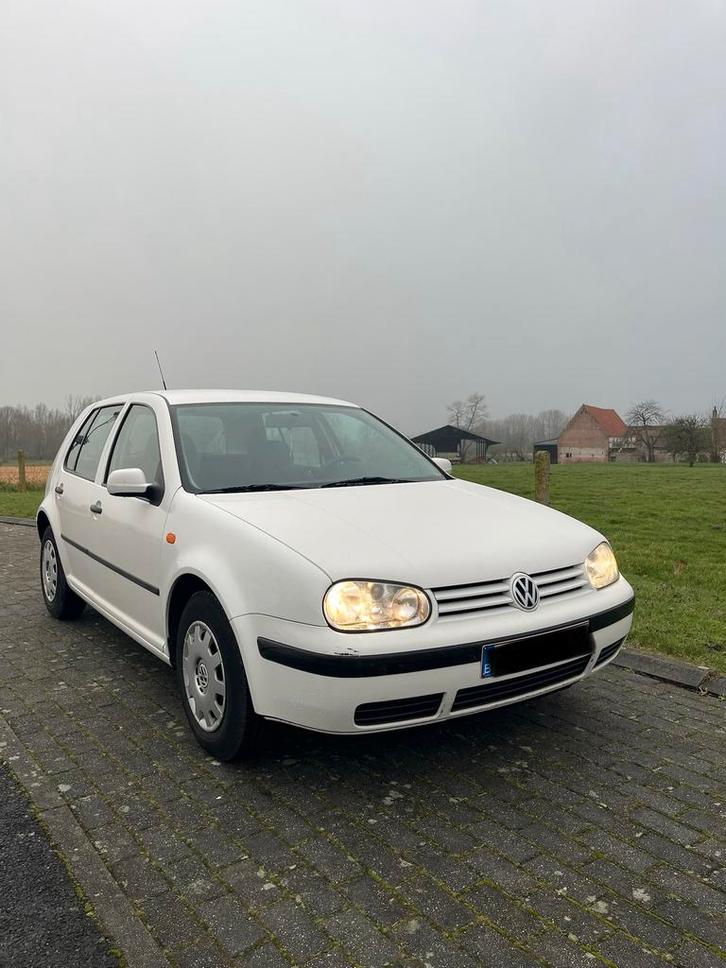 Volkswagen golf 4 automaat, Auto's, Volkswagen, Particulier, Golf, Benzine, Automaat, Ophalen