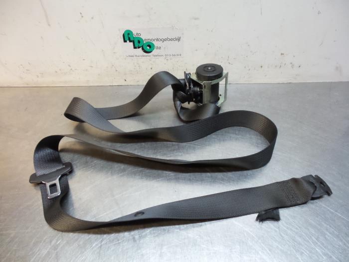 Veiligheidsgordel links-achter van een Opel Corsa (Corsa D 0, Auto-onderdelen, Interieur en Bekleding, Opel, Gebruikt, 3 maanden garantie