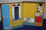 Sindy Speelgoed oude kleerkast koffer.(34x30x8 cm), Enfants & Bébés, Jouets | Poupées, Autres types, Utilisé, Enlèvement ou Envoi