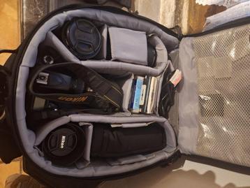 Sac photo complet Nikon D90 + 4 objectifs + flash + pieds beschikbaar voor biedingen