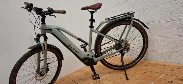 Vélo électrique CUBE Touring Hybrid Pro 625, Vélos & Vélomoteurs, Vélos électriques, Cube, Enlèvement ou Envoi