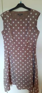 Dameskleedje bruin met wille bollen maat 40-42, Kleding | Dames, Jurken, Ophalen, Zo goed als nieuw, Maat 42/44 (L), Bruin