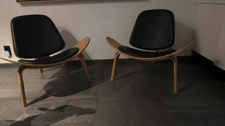 1 of 2 stks Replica Wegner Shell Chair, Huis en Inrichting, Fauteuils, Zo goed als nieuw, Hout, Ophalen