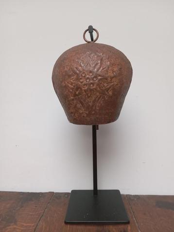 Ancienne grande cloche de vache en métal, Envoi