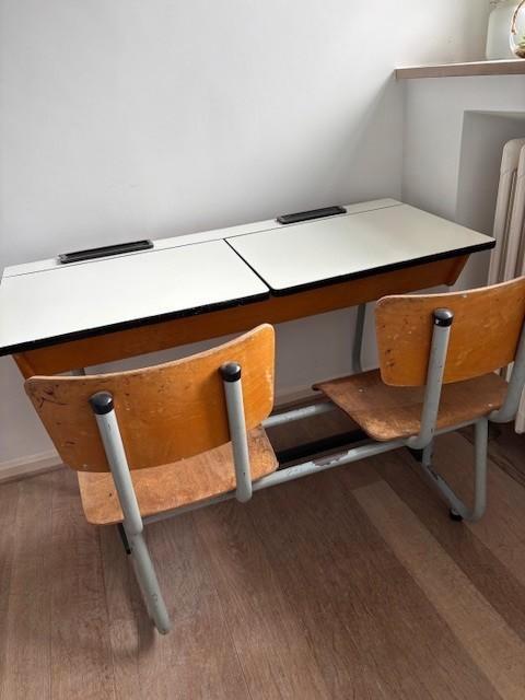 Vintage schoolbank, Kinderen en Baby's, Kinderkamer | Tafels en Stoelen, Gebruikt, Tafel(s) en Stoel(en), Ophalen