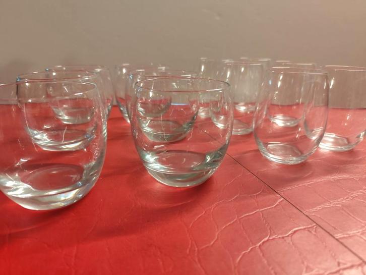 2 soorten glazen verschillende formaten. Passen in elkaar., Huis en Inrichting, Keuken | Servies, Glas, Ophalen