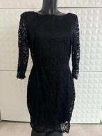 Robe à dentelles Véro Moda pour femme : Taille M, Kleding | Dames, Jurken, Ophalen, Zo goed als nieuw, Zwart