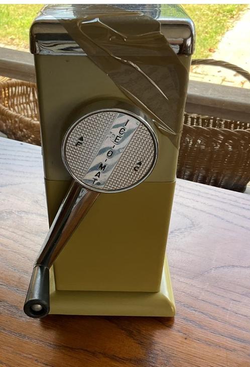 Oude antieke Ice-O-Mat,zeldzaam nog te vinden.Collectorsitem, Antiek en Kunst, Curiosa en Brocante, Ophalen of Verzenden