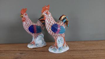 2 Herend Porseleinen Haantjes beschikbaar voor biedingen