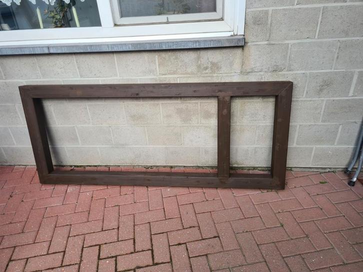Houten kader voor op graf op kerhof., Diversen, Overige Diversen, Nieuw, Ophalen