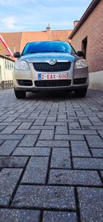 Škoda fabia benzine 1.6 16v automat, Auto's, Stof, 5 zetels, Particulier, 1000 kg