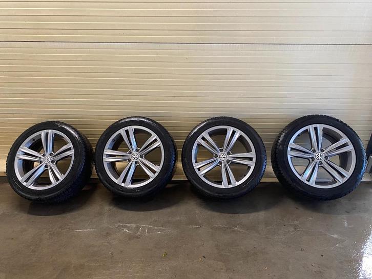 19" Sebring velgen + winterbanden Continental voor VW Tiguan, Auto-onderdelen, Banden en Velgen, Velg(en), Winterbanden, 19 inch