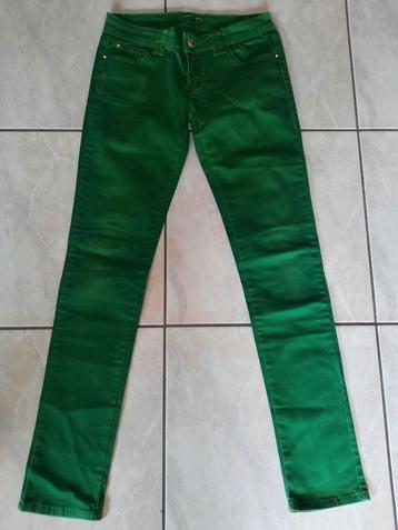 Groene stretch broek - maat 38 beschikbaar voor biedingen