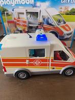 Playmobil ziekenwagen met licht en geluid, Ophalen, Zo goed als nieuw