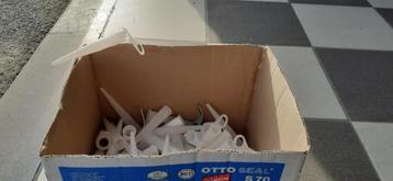 Siliconespuitmonden beschikbaar voor biedingen