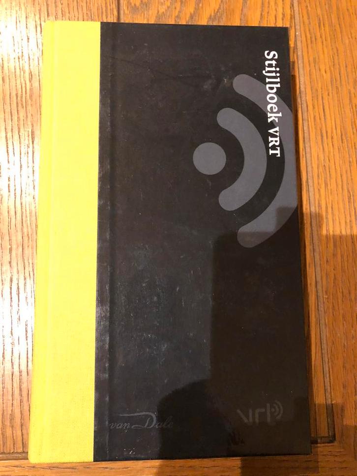 Ruud Hendrickx - Stijlboek VRT (als nieuw), Boeken, Overige Boeken, Zo goed als nieuw, Ophalen