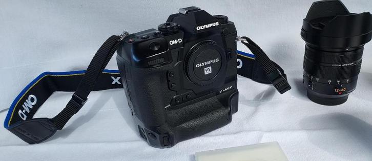 Olympus OM-D E-M1x(OM-1 Pré)/Nieuwstaat/4x accu/veel extra's, Audio, Tv en Foto, Fotocamera's Digitaal, Zo goed als nieuw, Spiegelreflex