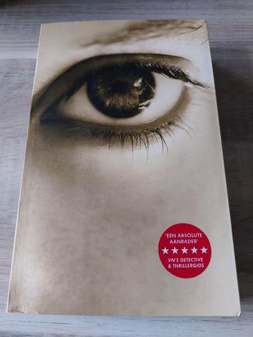 Verschillende thrillers  beschikbaar voor biedingen