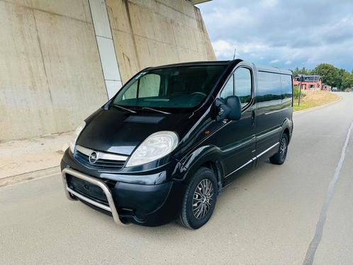 Open Vivaro 2.5cdti 145pk gekeurd v verkoop, Auto's, Bestelwagens en Lichte vracht, Bedrijf, Te koop, Opel, Diesel, 5 deurs, Zwart