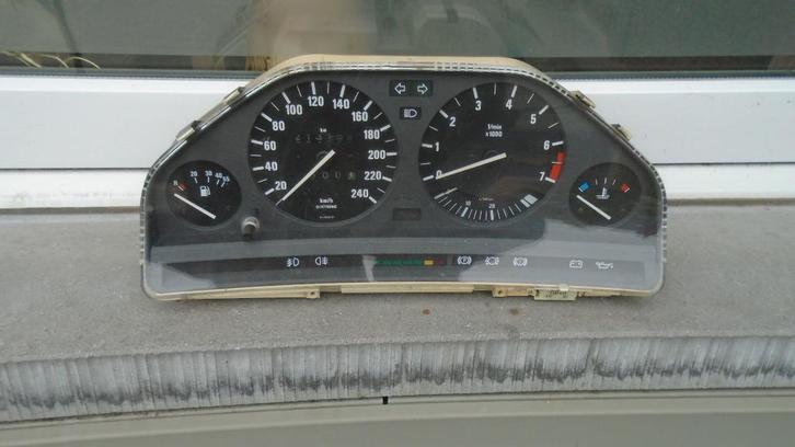 tellerbak bmw 325i, e30, met werk, 150€, Auto-onderdelen, Dashboard en Schakelaars, BMW, Gebruikt, Ophalen of Verzenden