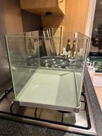 Aquarium/Visbokaal. Perfecte voor de typische ikea kast :D, Dieren en Toebehoren, Ophalen, Zo goed als nieuw