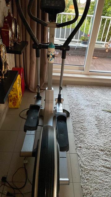 Hometrainer pedalstep beschikbaar voor biedingen