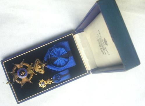 Décorations WW1 Officier ordre de L II en écrin Devigne-Hart, Verzamelen, Militaria | Algemeen, Landmacht, Lintje, Medaille of Wings