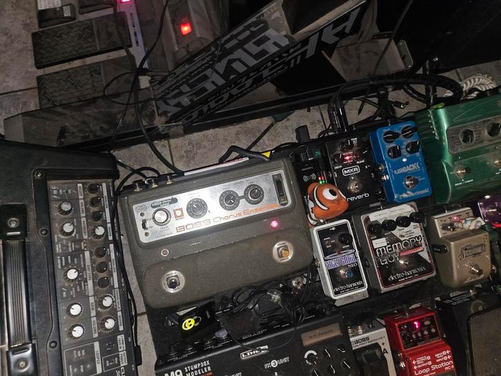 Boss chorus ensemble CE-1 the mother of all choruses, Muziek en Instrumenten, Effecten, Chorus, Ophalen of Verzenden