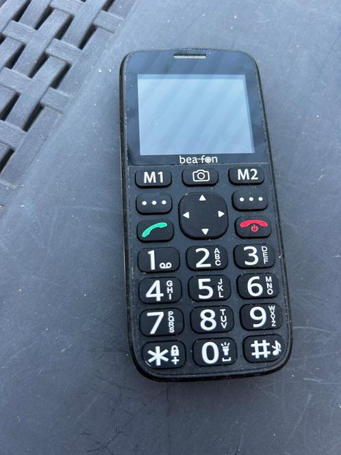 Mobiele telefoon met een grote knop, ideaal voor ouderen, Telecommunicatie, Vaste telefoons | Handsets en Draadloos, Gebruikt