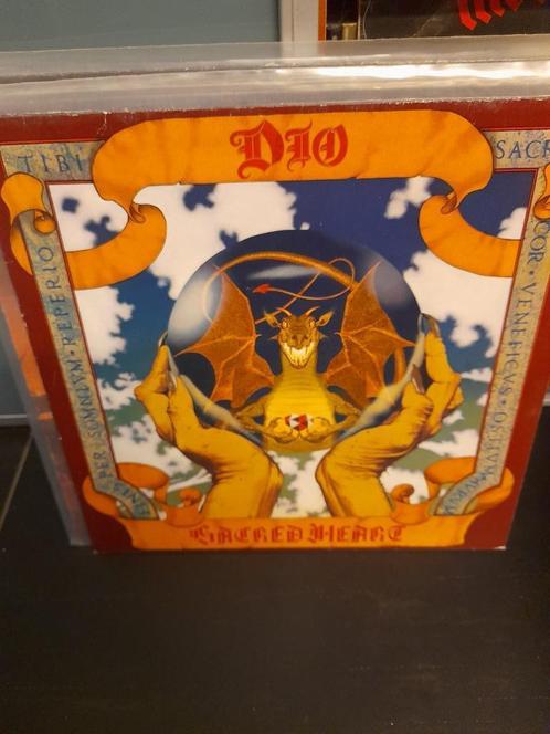 lp - dio - sacred heart - bak 6, Cd's en Dvd's, Vinyl | Hardrock en Metal, Gebruikt, Ophalen of Verzenden
