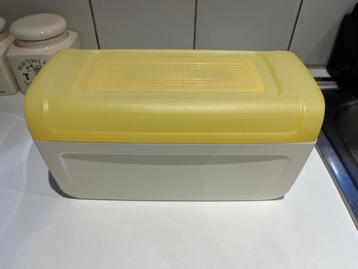 Tupperware broodtrommel  beschikbaar voor biedingen
